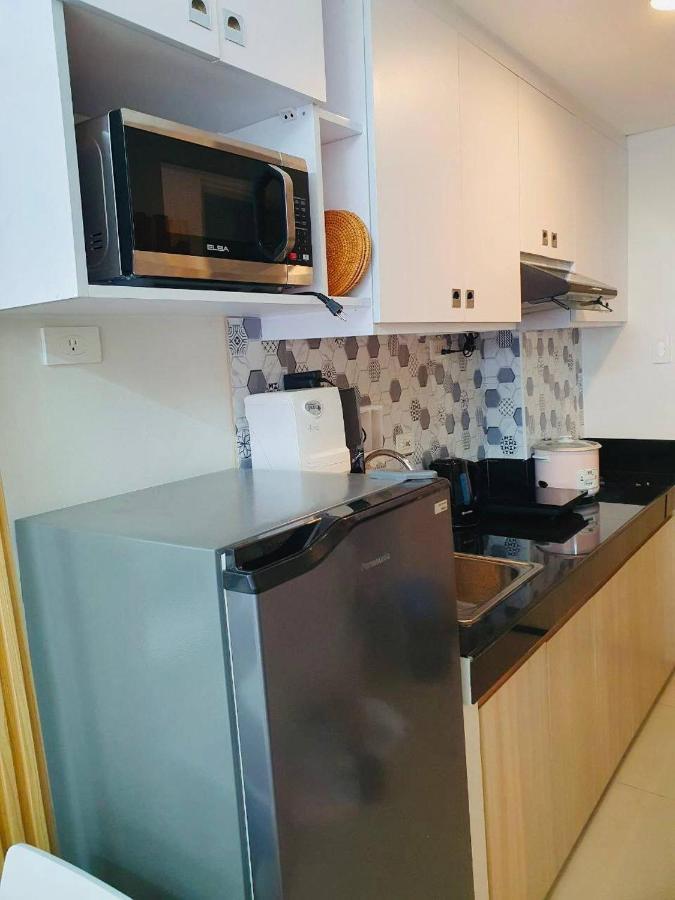 2 Bedroom Condo Vine Residences Quezon City With Pool Wifi Karaoke Board Games Netflix Exterior foto